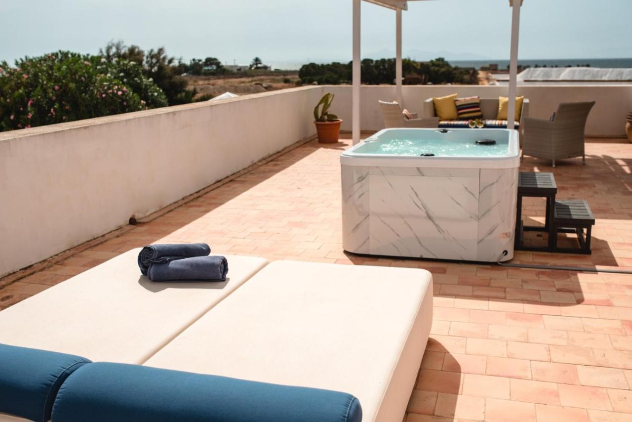 Relais Antiche Saline Hotel Torre Nubia Ngoại thất bức ảnh